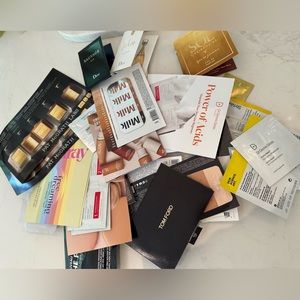 Amazing makeup/skincare sample blind box